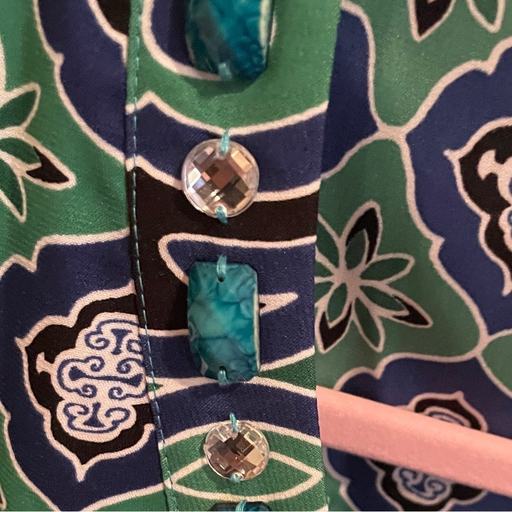 NWOT Chico’s Black Label Jeweled V-neck turquoise Blue geometric silky Poncho L - Picture 3 of 10